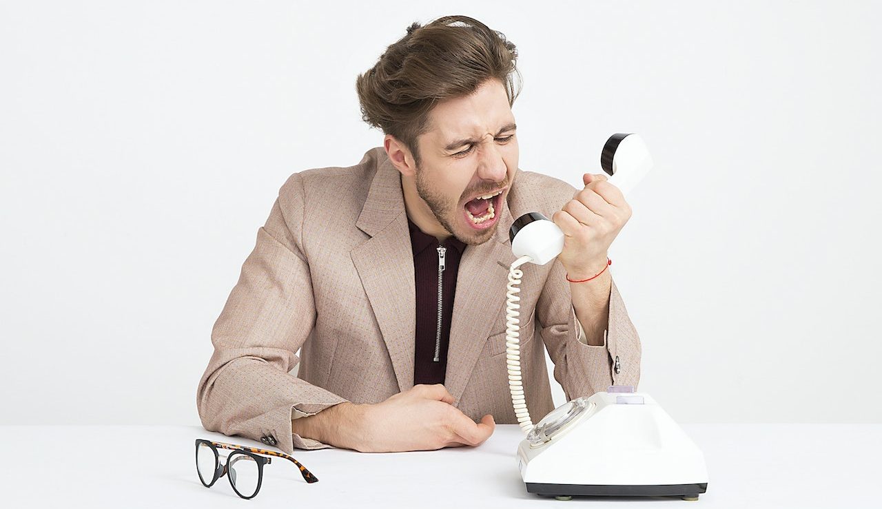 Wie man den Ton in einer Mahnung wählen sollte